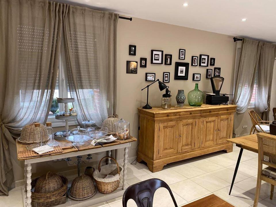 Chambres D Hotes La Suite Du 12 Brie  ภายนอก รูปภาพ